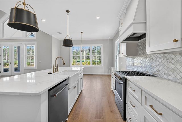 39 Oak Grove Court, Waverly, GA 31565