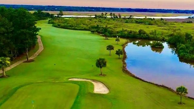 39 Oak Grove Court, Waverly, GA 31565