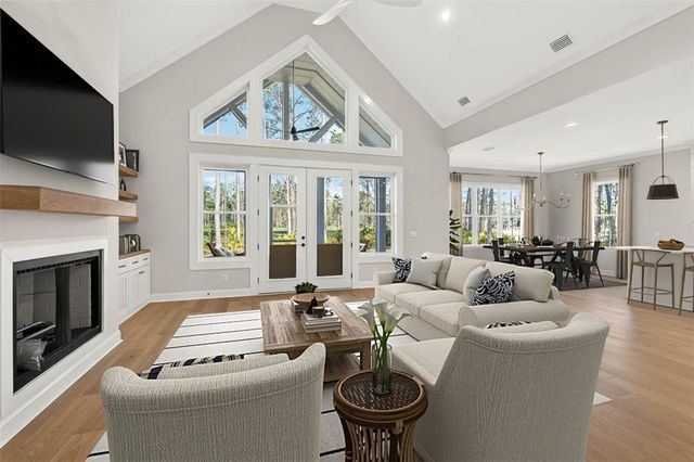 39 Oak Grove Court, Waverly, GA 31565