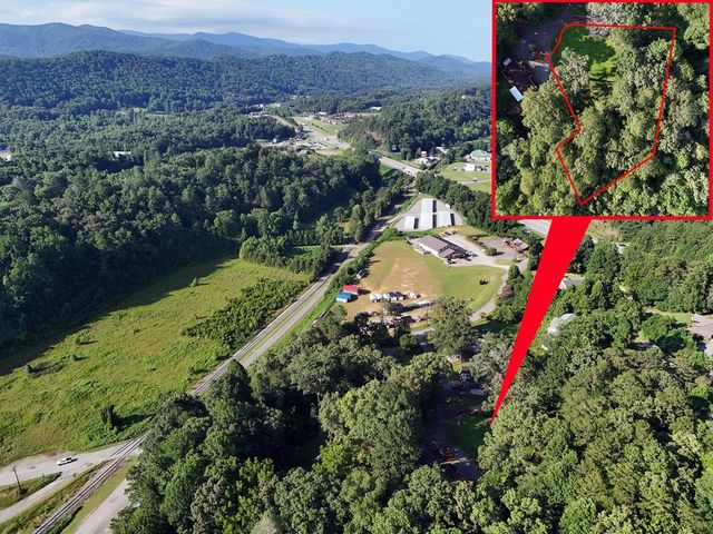 59 Bradley Street, Blue Ridge, GA 30513