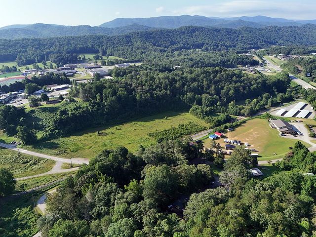 59 Bradley Street, Blue Ridge, GA 30513