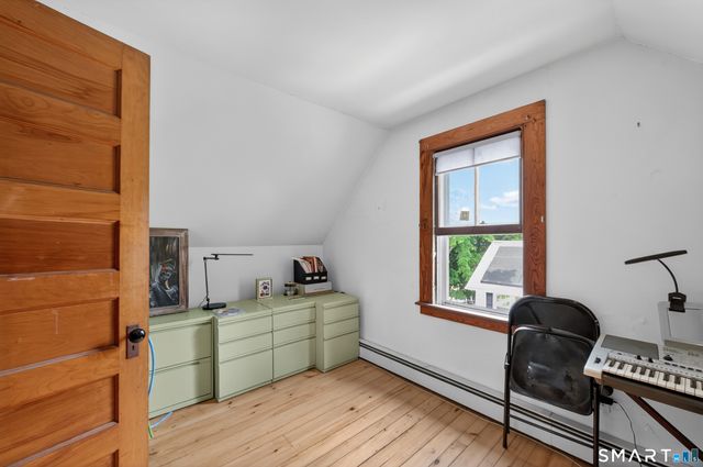 33 Church Street, Guilford, CT 06437
