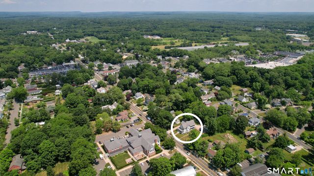 33 Church Street, Guilford, CT 06437