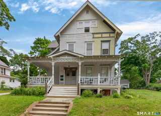 33 Church Street, Guilford, CT 06437