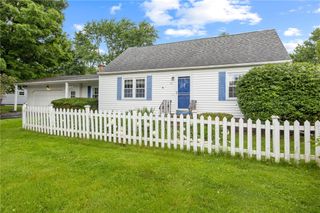 28 Angean Drive, Penfield, NY 14580
