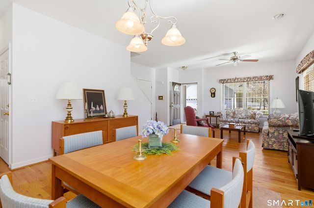 1 Fairfield Court 1, Glastonbury, CT 06033