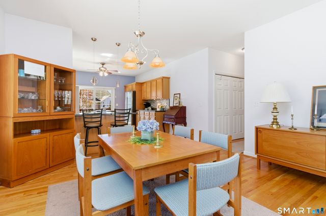 1 Fairfield Court 1, Glastonbury, CT 06033