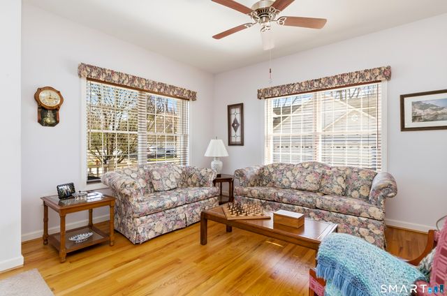 1 Fairfield Court 1, Glastonbury, CT 06033