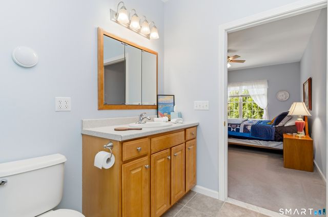 1 Fairfield Court 1, Glastonbury, CT 06033