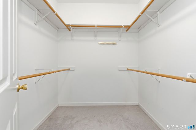 1 Fairfield Court 1, Glastonbury, CT 06033