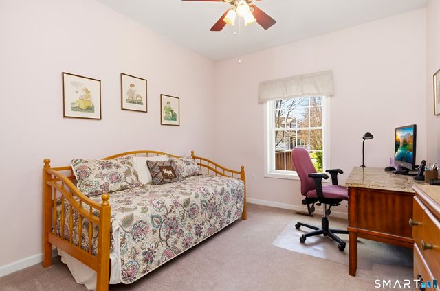 1 Fairfield Court 1, Glastonbury, CT 06033