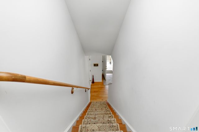 1 Fairfield Court 1, Glastonbury, CT 06033