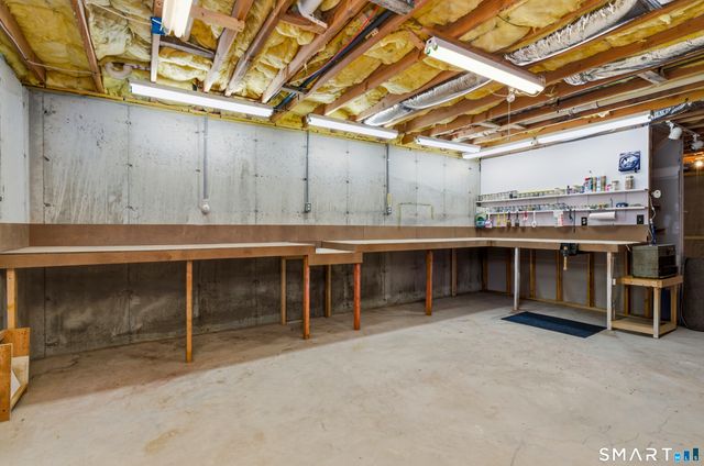 1 Fairfield Court 1, Glastonbury, CT 06033