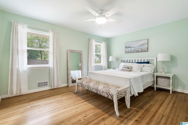 1876 GLENDMERE DRIVE, Vestavia Hills, AL 35216