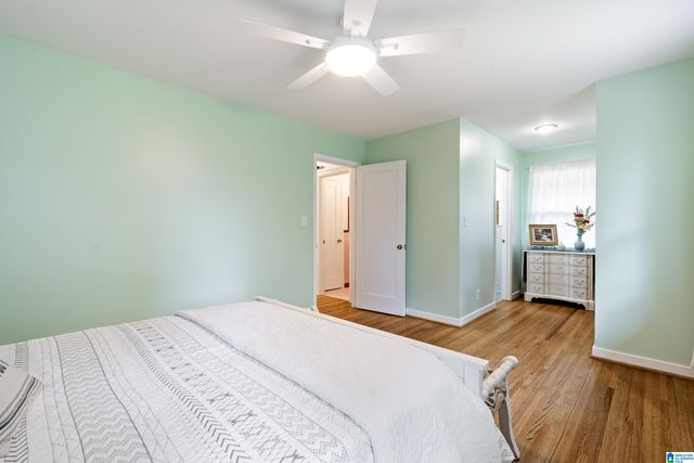 1876 GLENDMERE DRIVE, Vestavia Hills, AL 35216