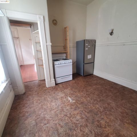 1737 13Th Ave, Oakland, CA 94606