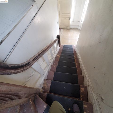 1737 13Th Ave, Oakland, CA 94606