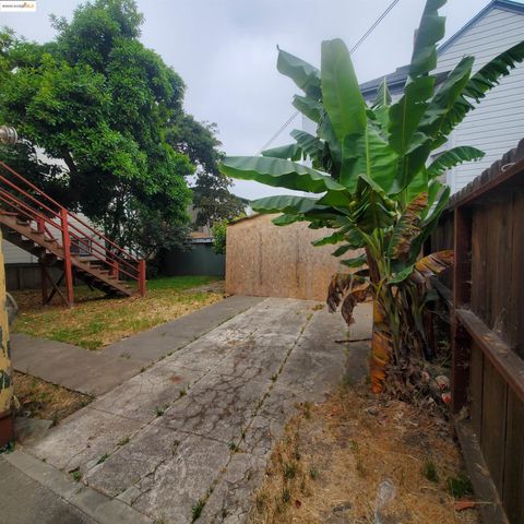 1737 13Th Ave, Oakland, CA 94606