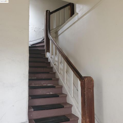 1737 13Th Ave, Oakland, CA 94606