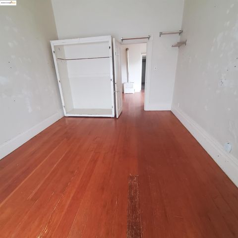 1737 13Th Ave, Oakland, CA 94606