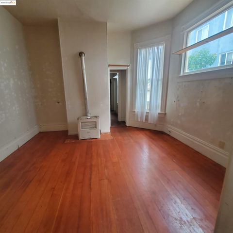 1737 13Th Ave, Oakland, CA 94606