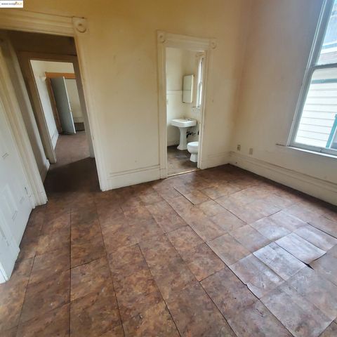 1737 13Th Ave, Oakland, CA 94606