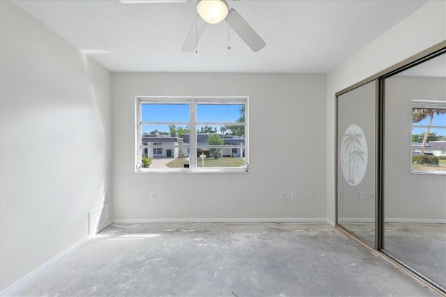 3960 LAKESIDE ROAD 156, Sarasota, FL 34232