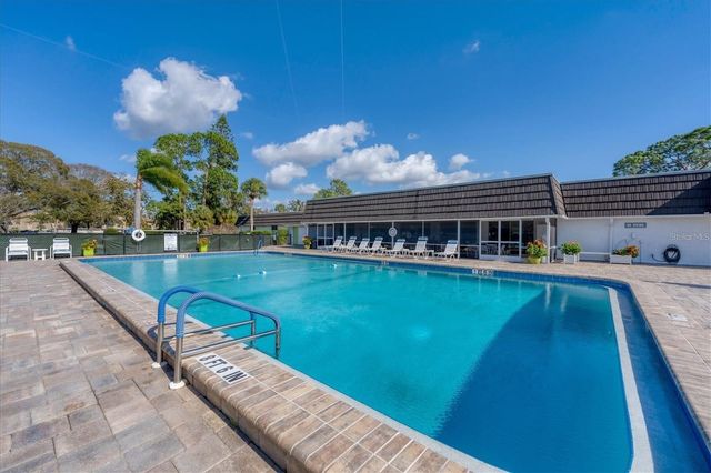 3960 LAKESIDE ROAD 156, Sarasota, FL 34232