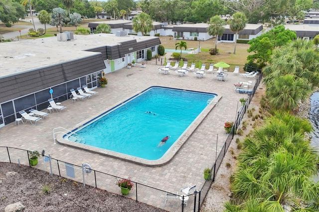 3960 LAKESIDE ROAD 156, Sarasota, FL 34232