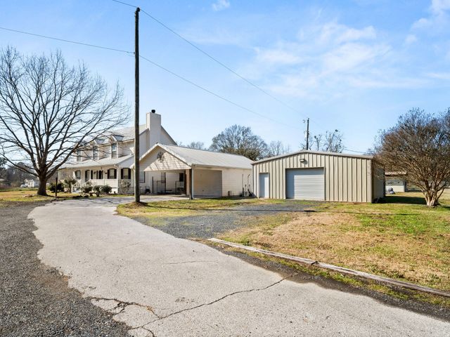 579 Lake Vernon Rd, Leesville, LA 71446