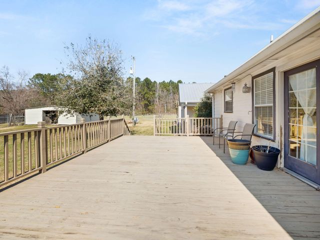 579 Lake Vernon Rd, Leesville, LA 71446