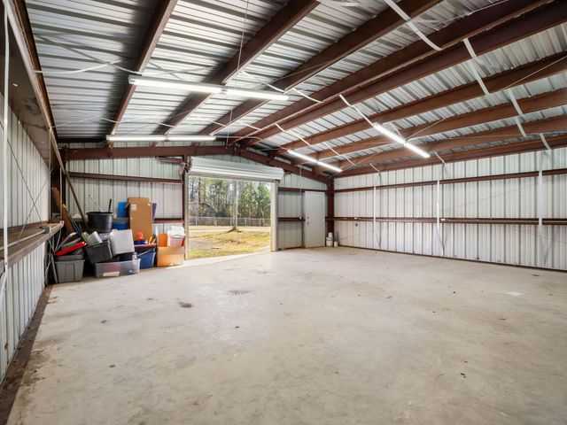 579 Lake Vernon Rd, Leesville, LA 71446