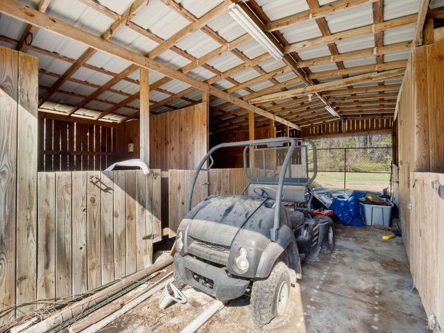 579 Lake Vernon Rd, Leesville, LA 71446