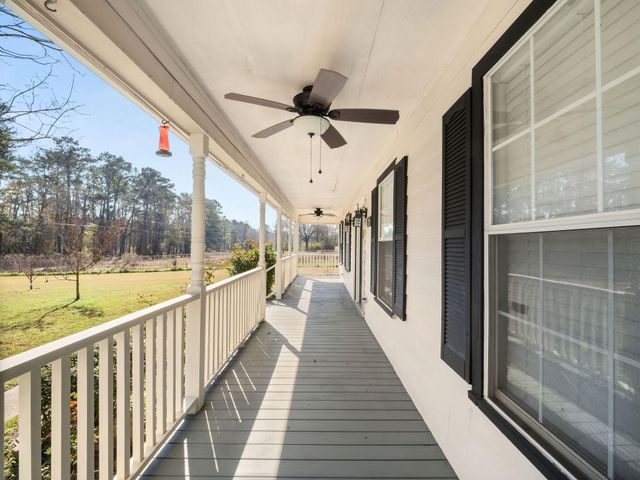 579 Lake Vernon Rd, Leesville, LA 71446