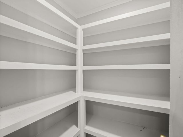 579 Lake Vernon Rd, Leesville, LA 71446