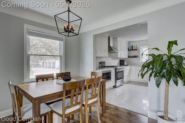 2103 N Main Street, Royal Oak, MI 48073