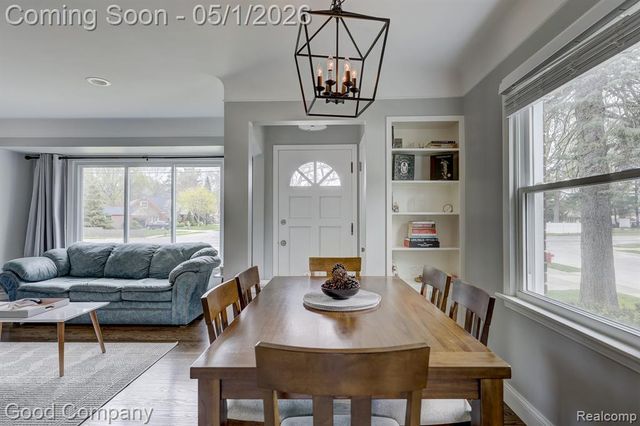 2103 N Main Street, Royal Oak, MI 48073