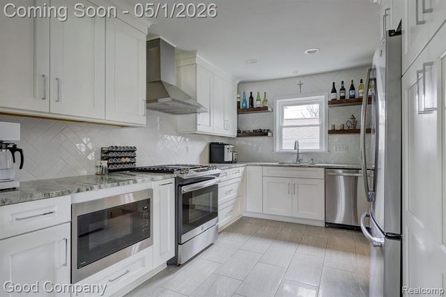 2103 N Main Street, Royal Oak, MI 48073