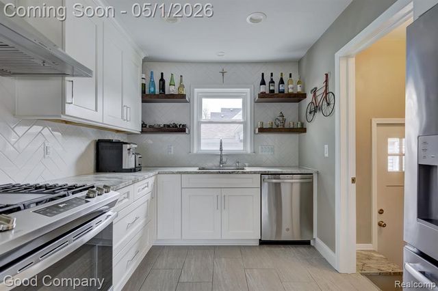 2103 N Main Street, Royal Oak, MI 48073
