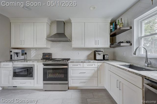 2103 N Main Street, Royal Oak, MI 48073