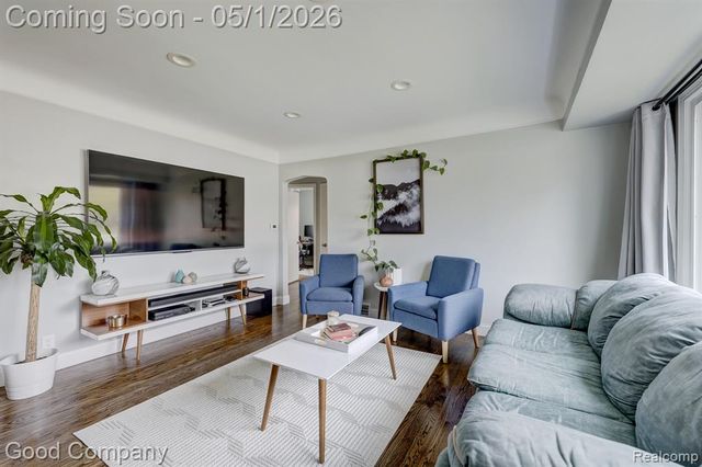 2103 N Main Street, Royal Oak, MI 48073