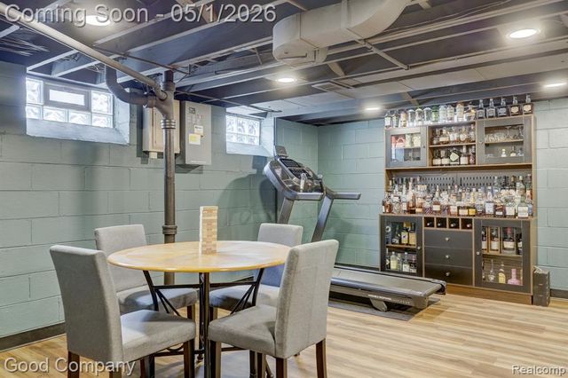 2103 N Main Street, Royal Oak, MI 48073