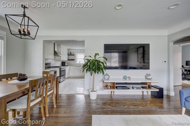 2103 N Main Street, Royal Oak, MI 48073