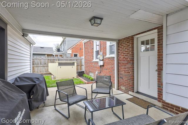 2103 N Main Street, Royal Oak, MI 48073