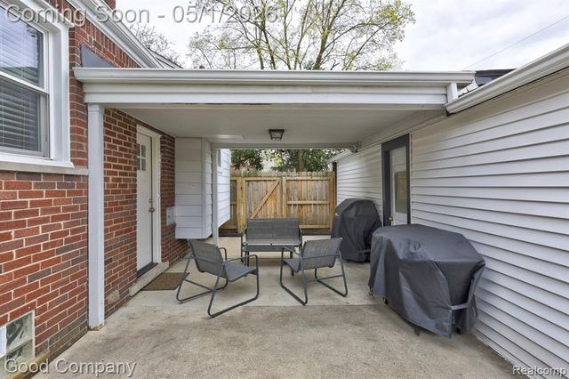2103 N Main Street, Royal Oak, MI 48073