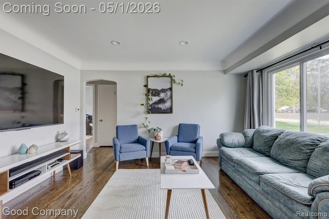 2103 N Main Street, Royal Oak, MI 48073