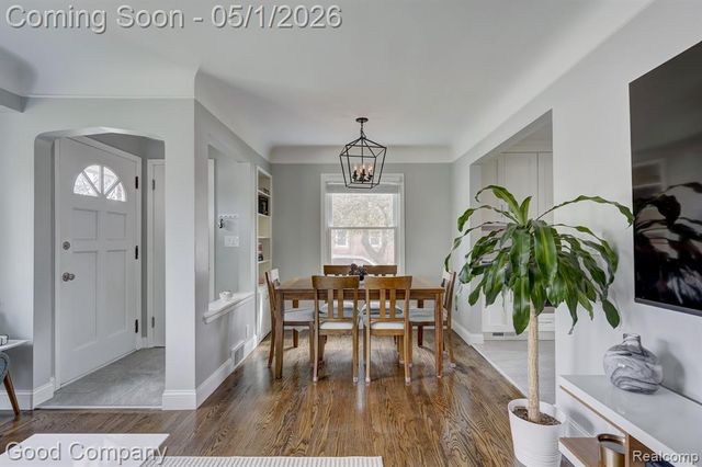 2103 N Main Street, Royal Oak, MI 48073