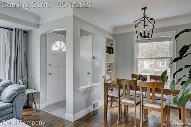 2103 N Main Street, Royal Oak, MI 48073