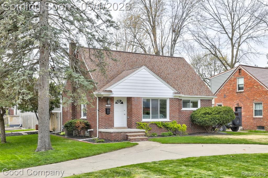 2103 N Main Street, Royal Oak, MI 48073