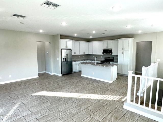 155 N LAKEVIEW Boulevard 243, Chandler, AZ 85225